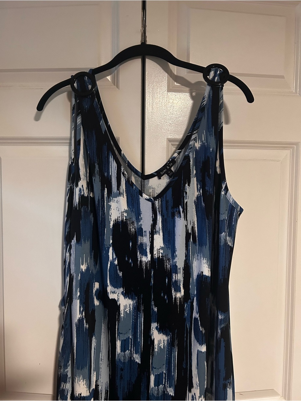 Sami & Jo Blue, Black & White Printed V-Neck wide leg jumper - Picture 2 of 7